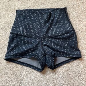 Lululemon size 4 shorts